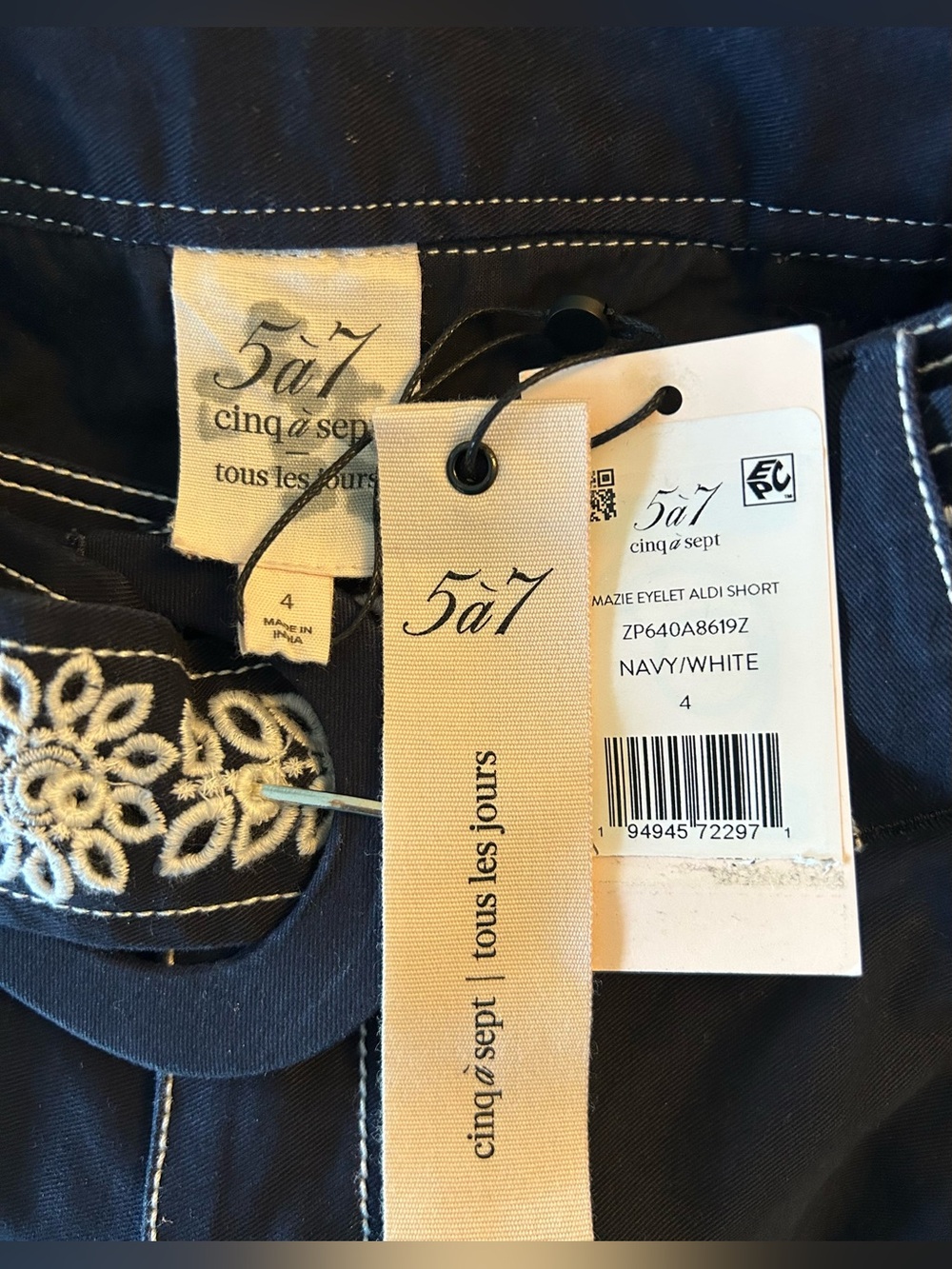 CINQ A SEPT Navy/White Mazie Eyelet Aldi Shorts Sz 4 Sm NWT $345 Boho Chic - Picture 10 of 13